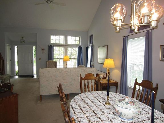 3rd image of 5207 Skytrail Dr