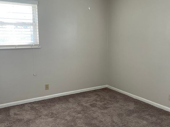4th image of 3515 Ephraim McDowell Dr APT 4