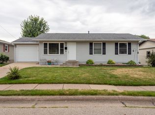 1784 Sarah St, Dubuque, IA 52001