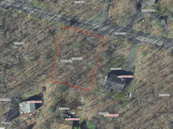 155 Buck Run Dr, Milford, PA 18337