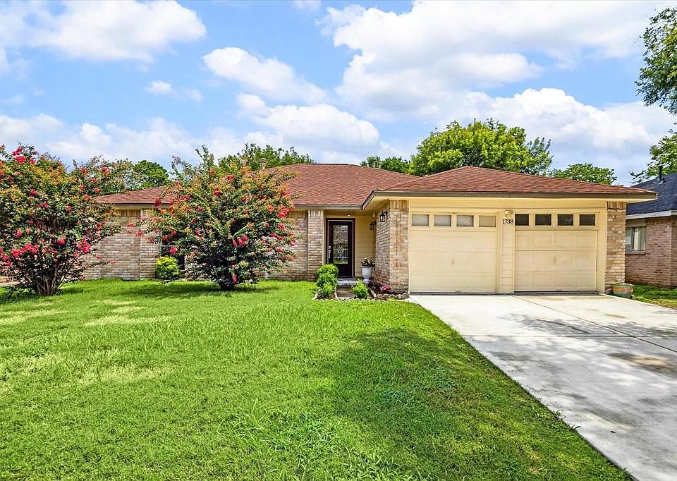 1st image of 1738 Meadow Green Dr