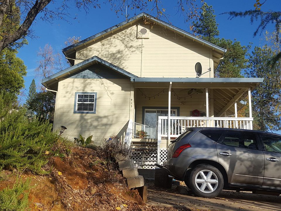 2nd image of 915 Bedford Ct