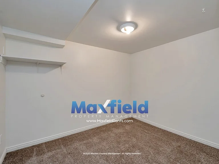 2506 S Douglas St — Photo 12