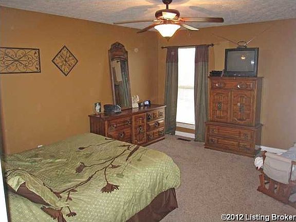 5th image of 57 Steven Ct
