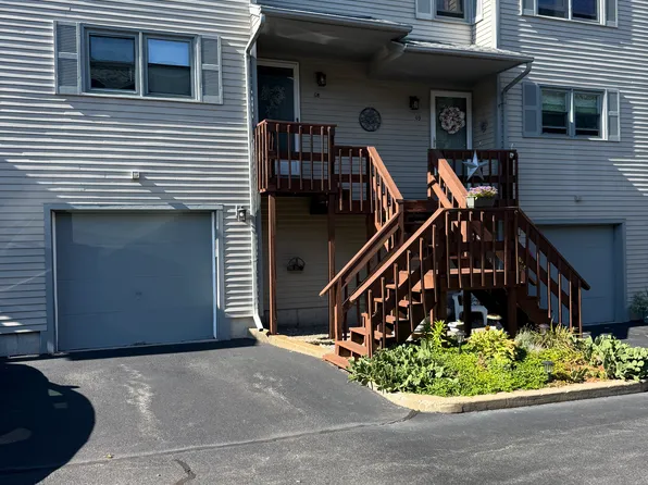 1603 Plainfield Pike APT G8, Johnston, RI 02919