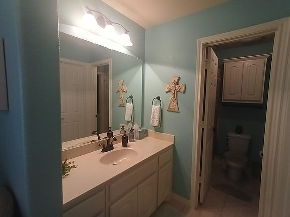 Ensuite Vanity