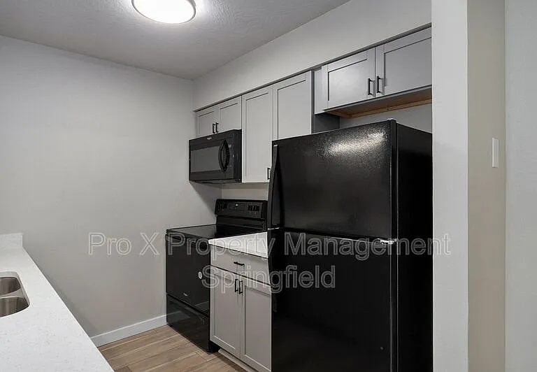 2213 E Macs Ct #4 — Photo 7