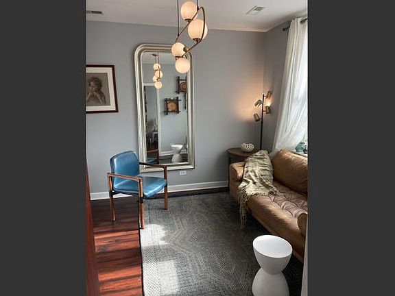 2nd image of 3506 W Le Moyne St #2