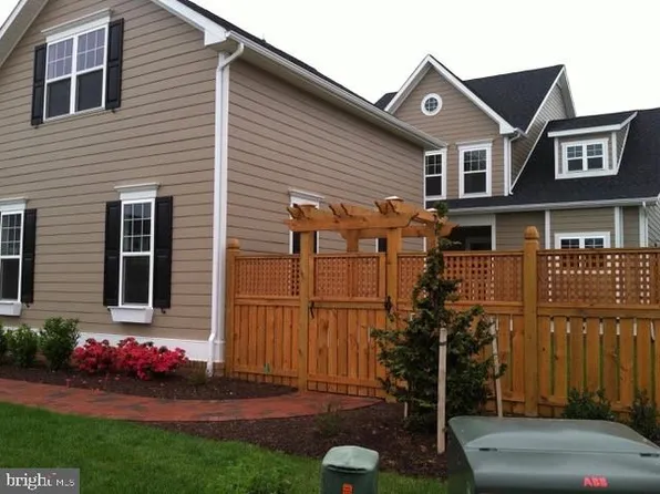 203 McHenny Ct, Chester, MD 21619