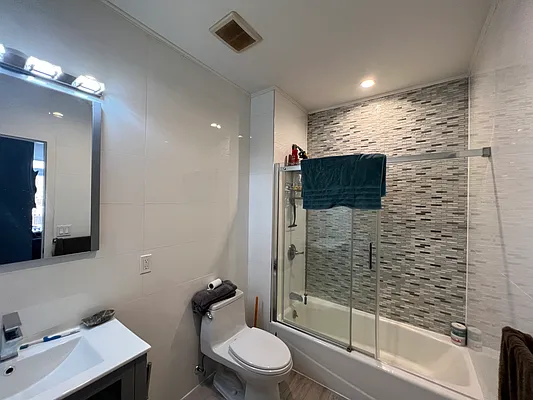 Rented by ABCO Commercial Properties, LLC | media 18