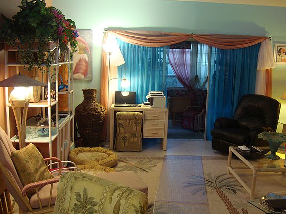 3rd image of 2534 Boundbrook Dr S APT 115