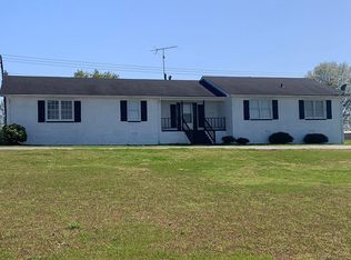 7815 Maysville Rd, Maysville, GA 30558