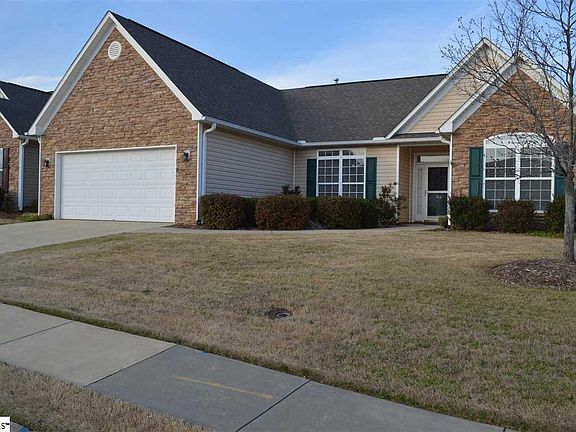 2nd image of 108 Wild Thorn Ln