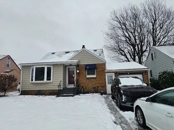 107 Vegola Ave, Cheektowaga, NY 14225