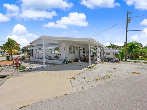 6523 Kansas St, Bradenton, FL 34207