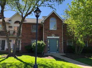 1373 Cunat Ct APT 1A, Lake In The Hills, IL 60156