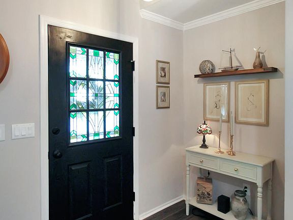 4th image of 514 Petunia Lane N