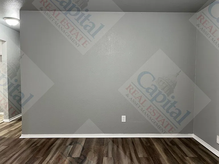1520 Patricia Dr — Photo 5