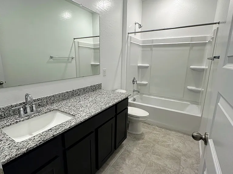 5514 E Rock Bush Ln — Photo 15