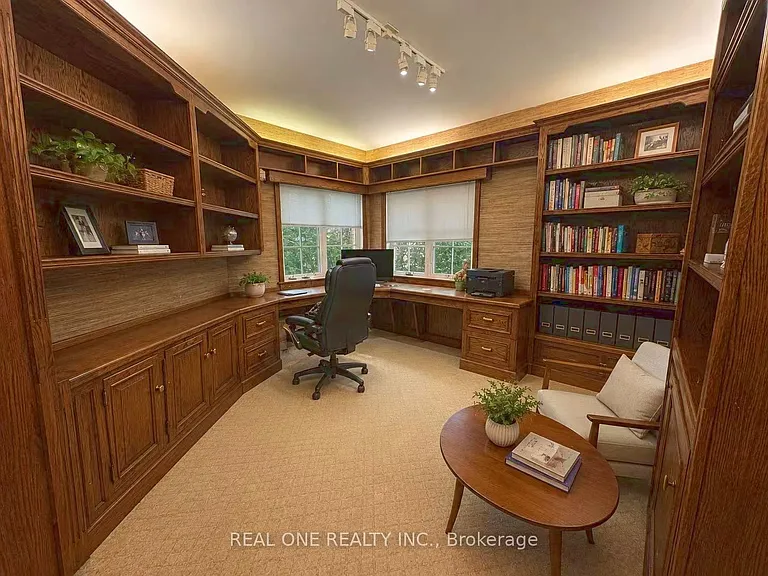 2361 Silverwood Dr — Photo 15