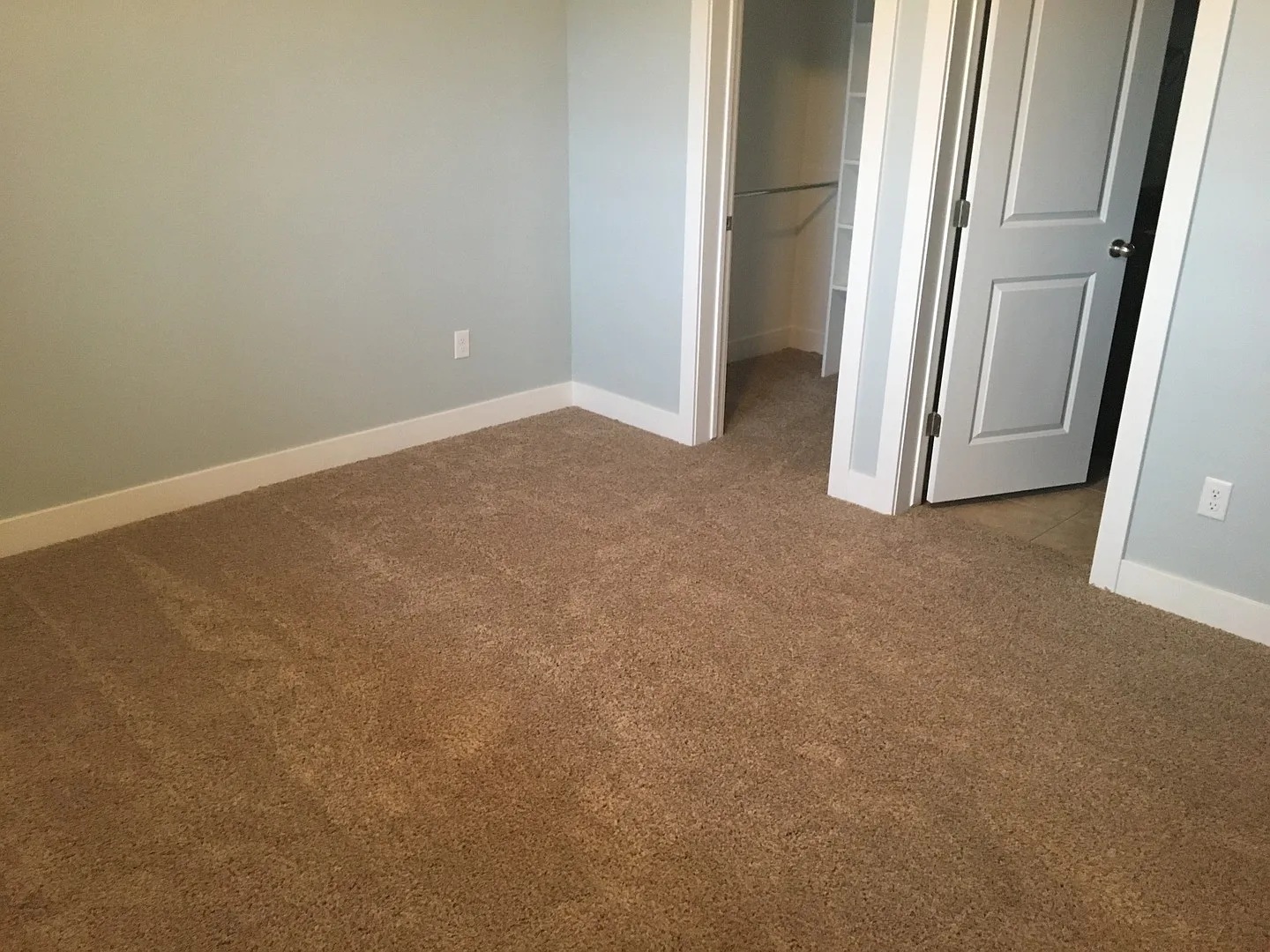 Brand New 3 Bed 2 Bath Condo! — Photo 3