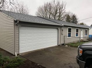 9705 NE Burton Rd, Vancouver, WA 98662