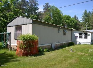 3095 Northland Dr, Morley, MI 49336