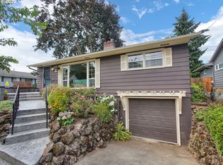 3909 SE Malden St, Portland, OR 97202