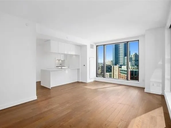 99 Hudson Street image 7 of 30