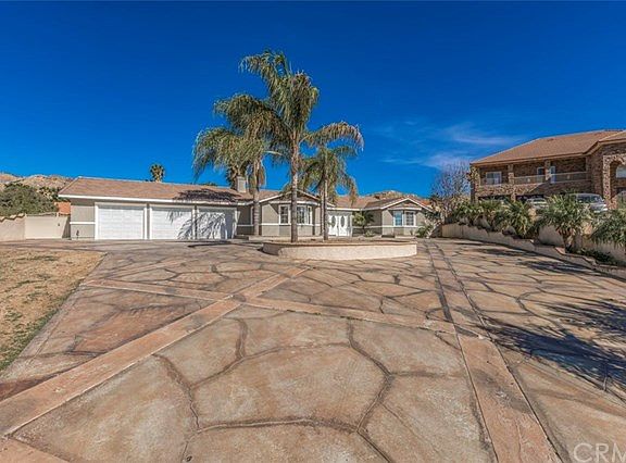 2nd image of 26026 Chateau Ct