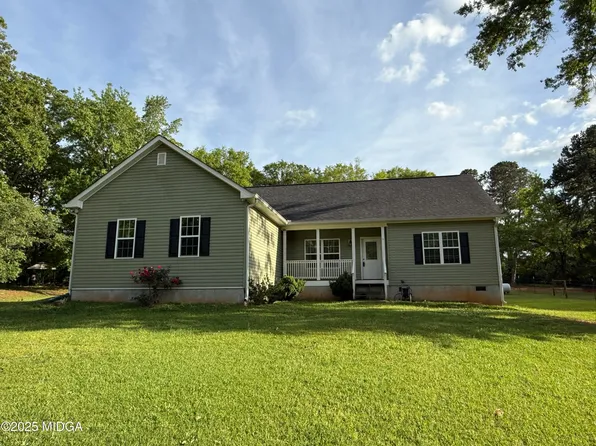 430 Stag Dr, Forsyth, GA 31029