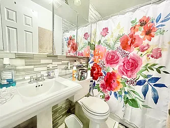 Rented by Century 21 Premier 