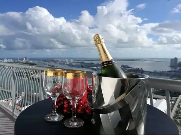 1750 N Bayshore Dr APT 5610, Miami, FL 33132