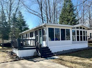 2757 Owens Dr #85, Houghton Lake, MI