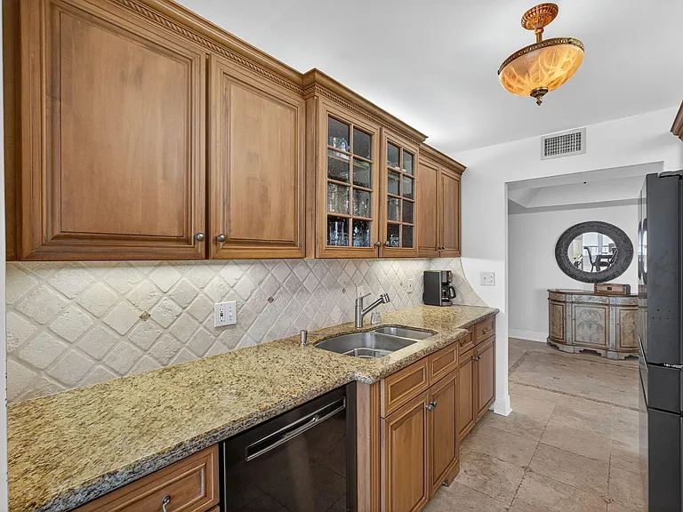 5550 N Ocean Dr #20C — Photo 21