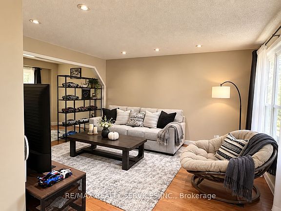 3rd image of 40 Morado Ct