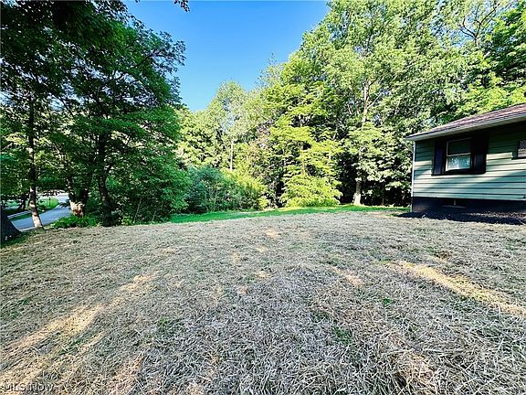 4th image of 1862 Piercy Dr