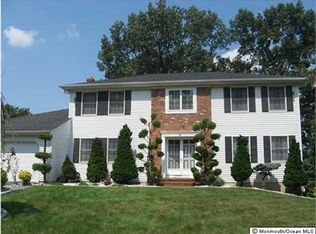 3 Defort Ct, Parlin, NJ 08859