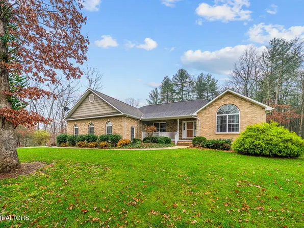 214 Woodhaven Dr, Crossville, TN 38571