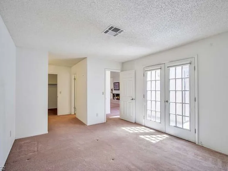 1834 Camino Verde Ln — Photo 15