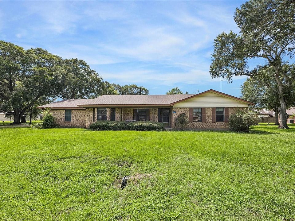 1st image of 7605 Becky Ln