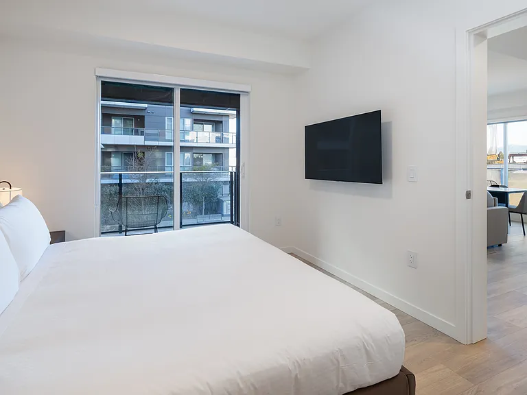 7771 Alderbridge Way — Photo 32