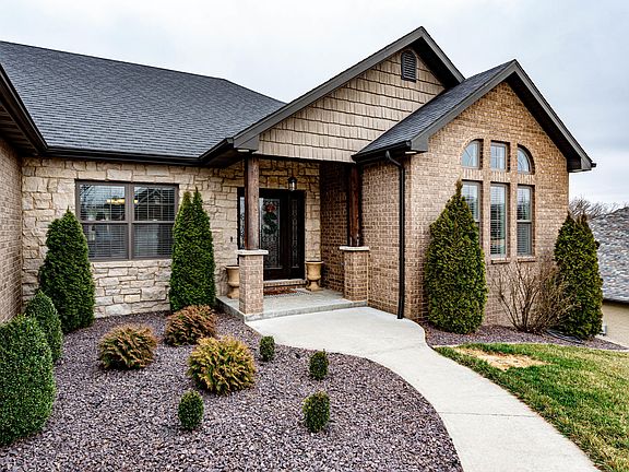 2nd image of 5522 La Charette Dr