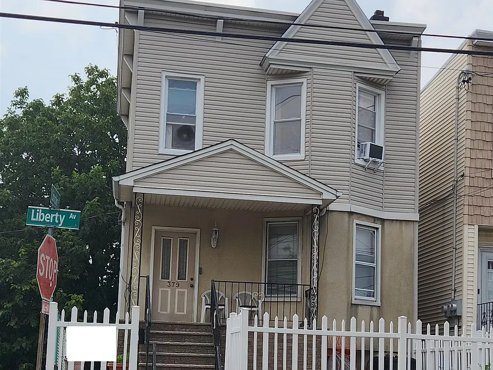 379 Liberty Ave #1