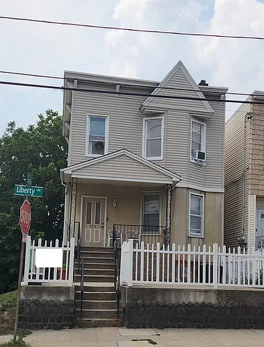 379 Liberty Ave #1 Photo 1