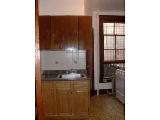 Rented by Washington Realty Corp. | media 35