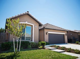 5876 E Burns Ave, Fresno, CA 93727