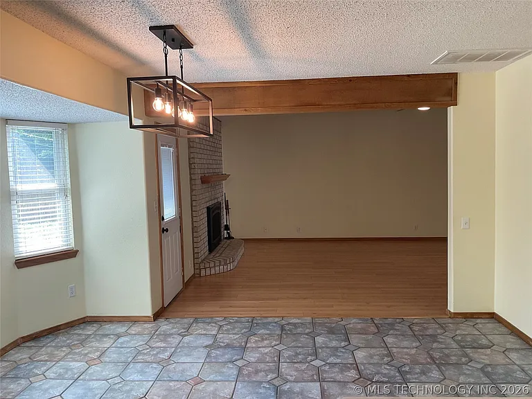 3209 Skylane Dr — Photo 8