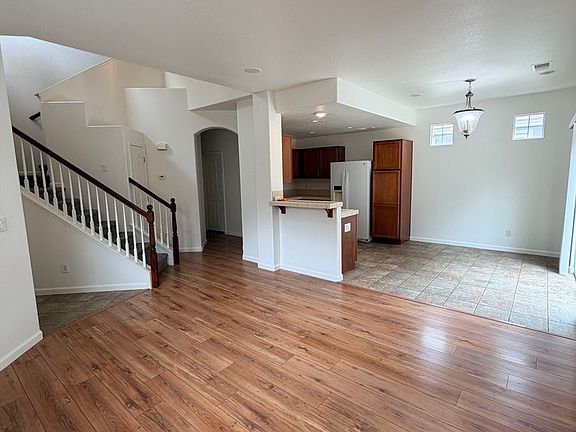 3rd image of 2520 Roman Dr