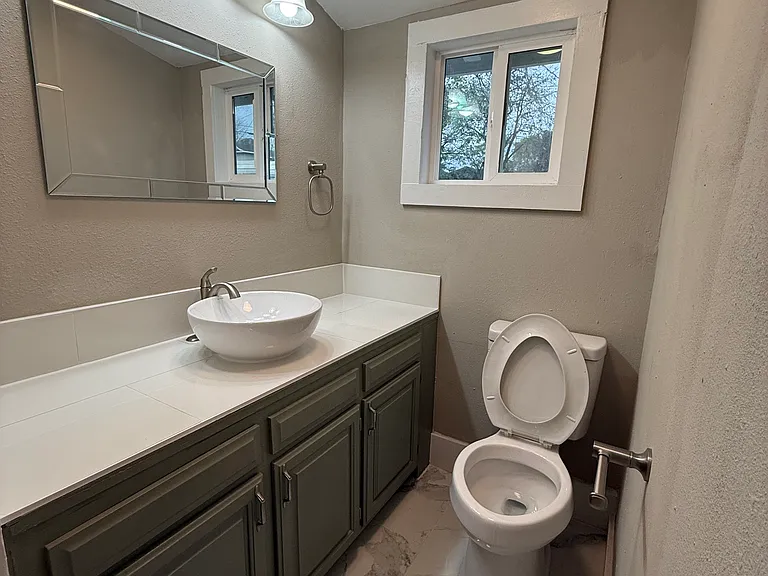 1406 Callahan St — Photo 13